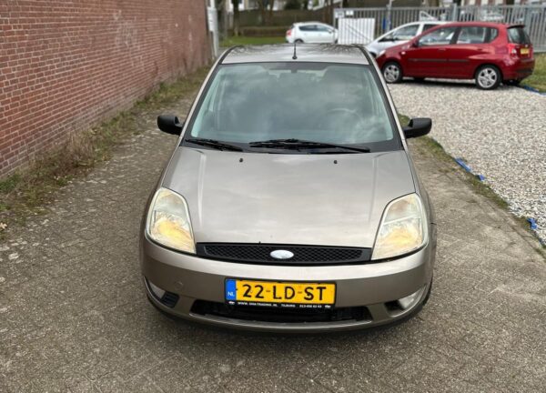 VERKOCHT ! Ford Fiesta 1.4-16V Trend