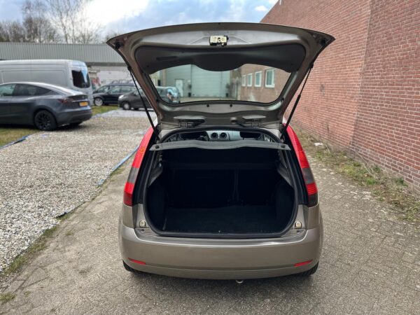 VERKOCHT ! Ford Fiesta 1.4-16V Trend