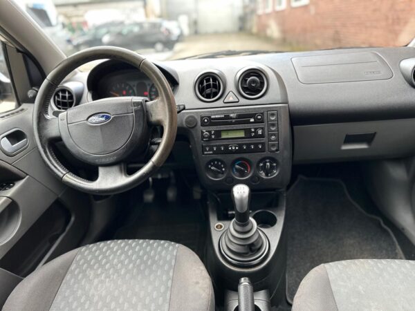 VERKOCHT ! Ford Fiesta 1.4-16V Trend