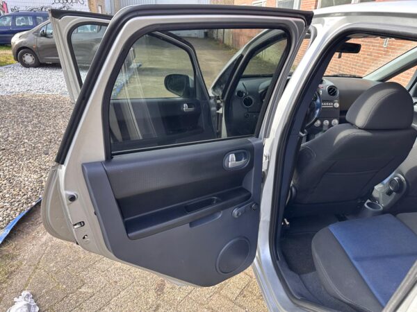 Mitsubishi Colt 2007 1.5 D’azur