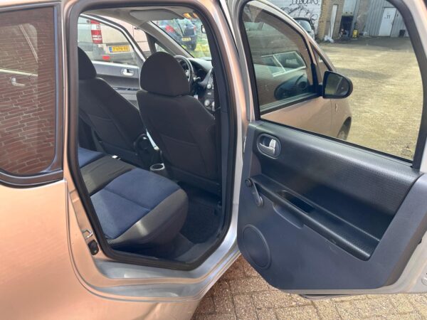 Mitsubishi Colt 2007 1.5 D’azur