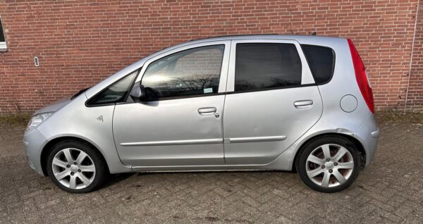 Mitsubishi Colt 2007 1.5 D’azur